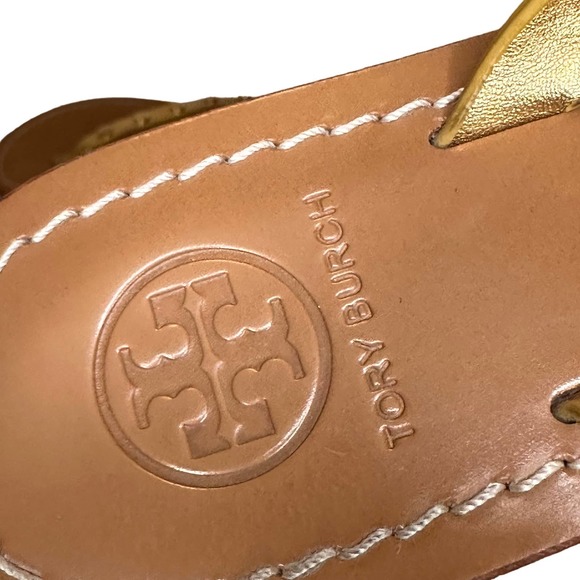 Tory Burch - Logo T Stud thong Sandals, Gold toned - Picture 6 of 6